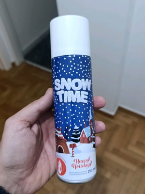 Artificial snow spray new for Christmas decoration