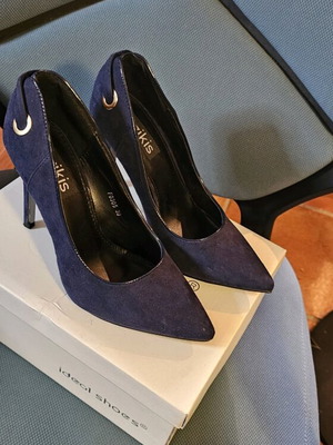 Bozikis pumps new, size 39