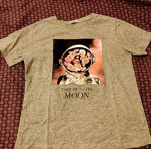 T-shirt με στάμπα.