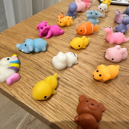 Squishies Mochi like new, pack of 21 pieces