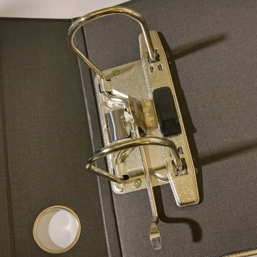 Skag binder size A4/8-20 like new with mechanism