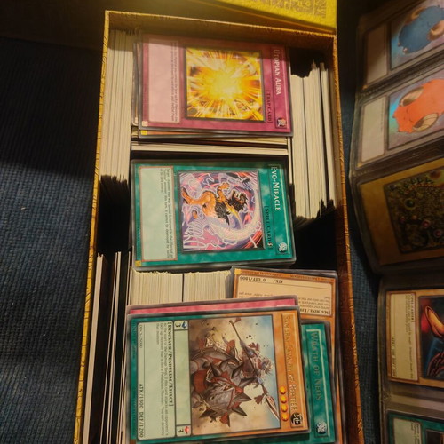 Yu-Gi-Oh box 2021 with 500+ authentic cards