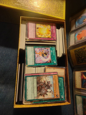 Yu-Gi-Oh box 2021 with 500+ authentic cards