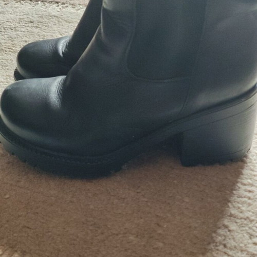 Black leather Chelsea boots Greek made like new, size 36