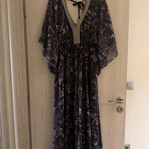 Maxi dress Fueguina floral in earthy tones with V neckline, like new