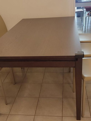 Τραπεζαρία Roche Bobois με 6 δερμάτινες καρέκλες μπεζ σαν καινούργια
