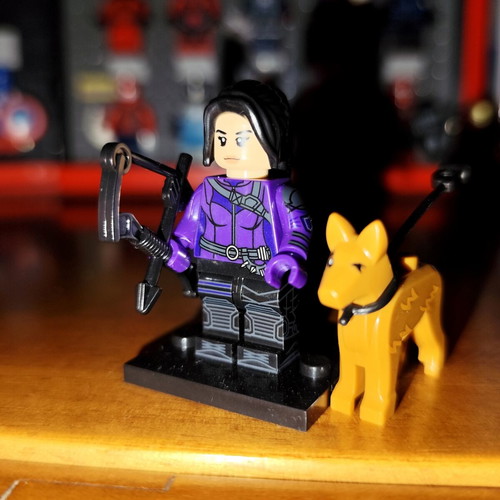 Hawkeye Kate Bishop figure like new with Lucky the Pizza Dog and accessories
