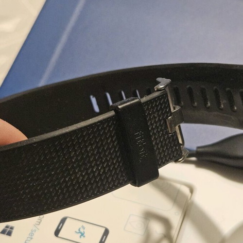 Fitbit Charge 2 Black like new with all accessories
