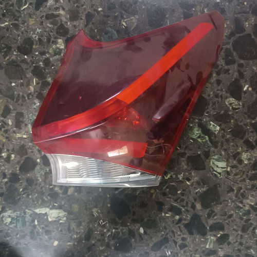 Rear right tail light for Toyota Auris '15-'18 like new