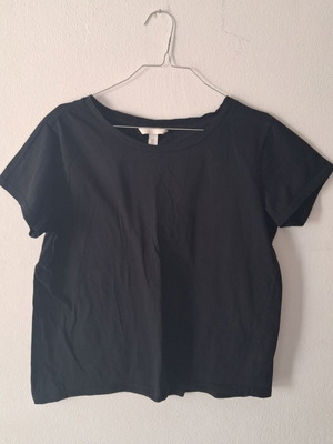 H&M Basic Black T-Shirt Size S