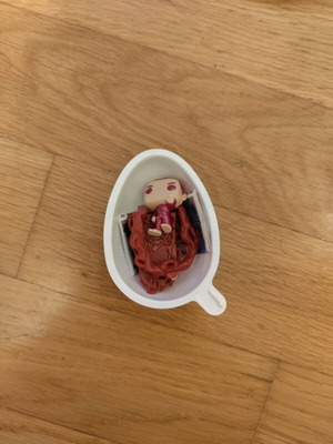Kinder Joy Stranger Things Eleven Mobile Stand new