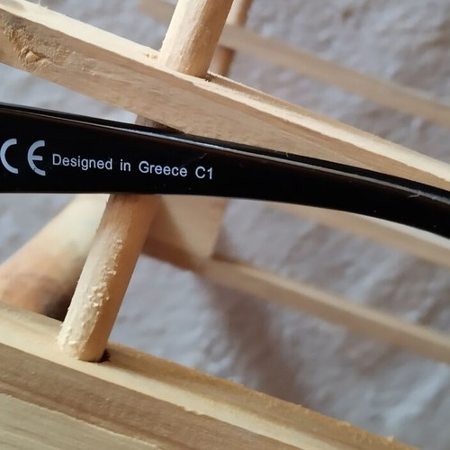 Eyeglasses new, 2.50 diopters, black