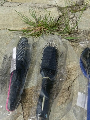 Comb set new, 6 unused