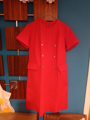 Vintage mod red dress with gold buttons like new, summer brocade fabric