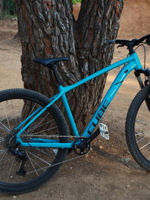 Cube Aim Race 2025 mountain bike σαν καινούργιο, 29 ιντσών, 10 ταχυτήτων, υδραυλικά δισκόφρενα