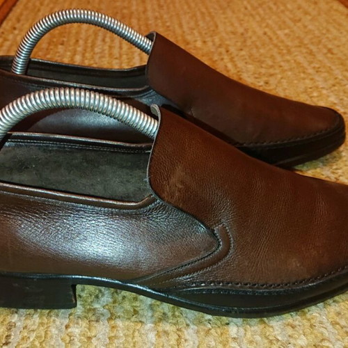 Bally shoes size 39 brown like new genuine leather