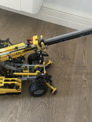 Lego Technic 8295 from 2008, like new, complete set