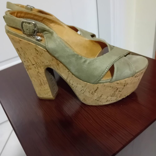 Primadonna women's high-heeled summer sandals like new, size 39, khaki