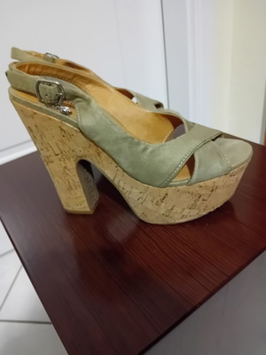 Primadonna women's high-heeled summer sandals like new, size 39, khaki