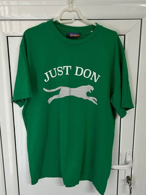 Just Don men's T-shirt size Large like new, green
