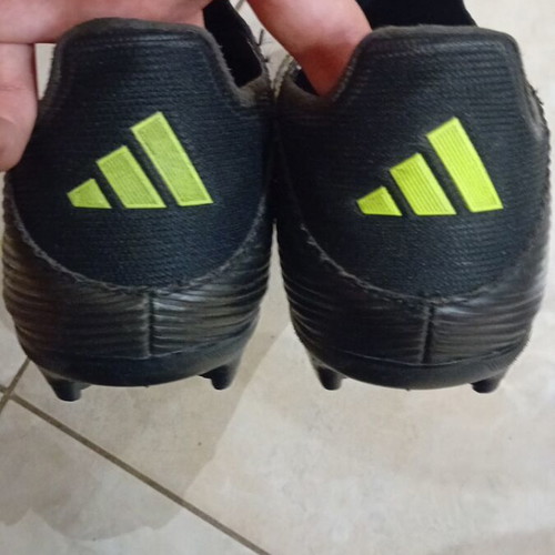 Adidas F50 League Laceless FG/MG shoes like new, size 44, black and green