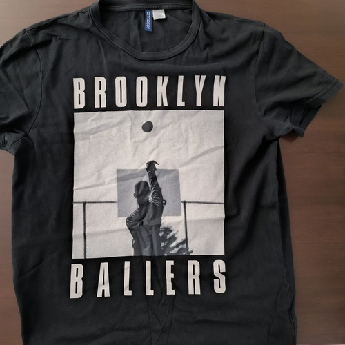 H&M men's T-shirt set, Brooklyn print medium & plain cypress large