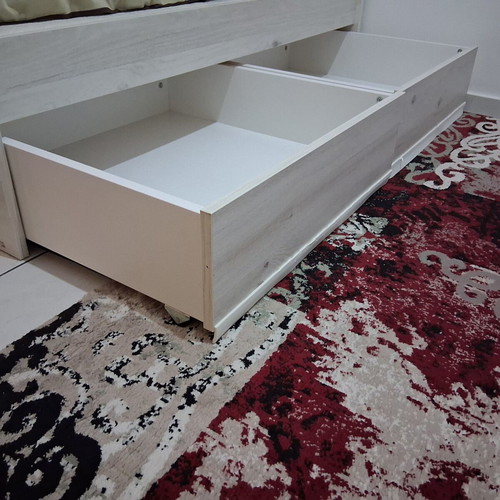 Casababy Nova Convertible Baby Cot with Drawers and Mattress like new
