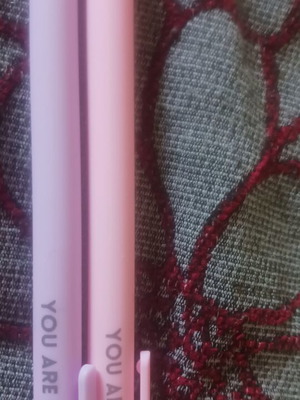 Set of 2 pens with positive messages, pink and purple