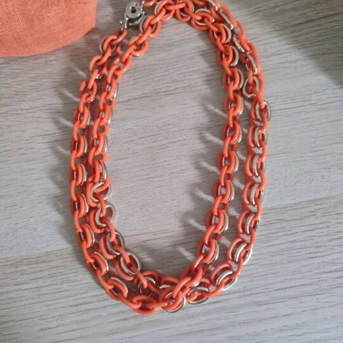 Folli Follie long chain like new, orange