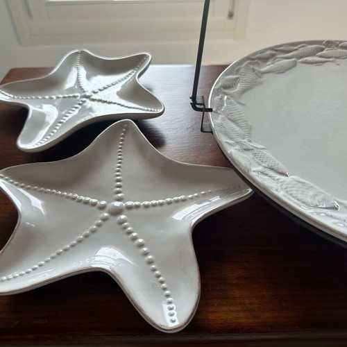 Ceramic serving set new with sea theme, platter and 4 small plates