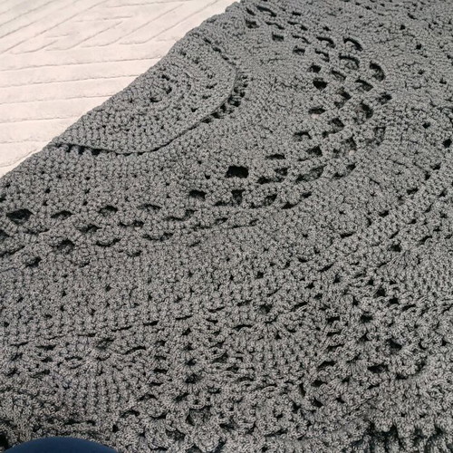 Handmade rug like new 1.10×1.55 dark gray
