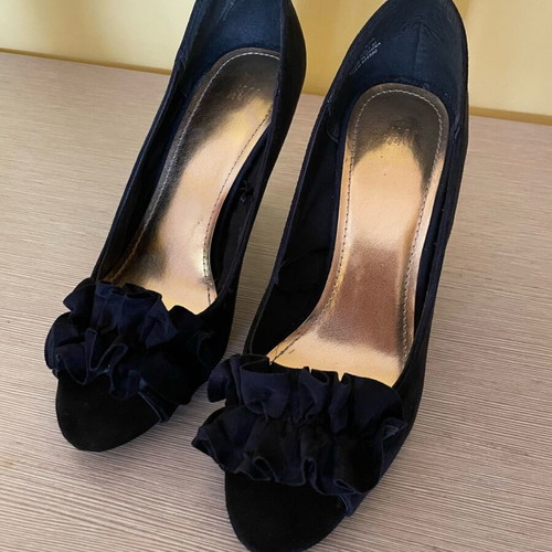 Peep toe black H&M pumps size 38 like new