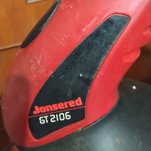 Jonsered GT 2106 grass trimmer used with wire