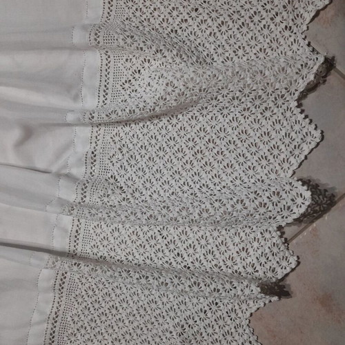 Curtain handmade with lace, like new, white fabric 150x135 cm