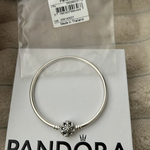 Pandora Snowflake Bracelet new, silver, size 19 cm