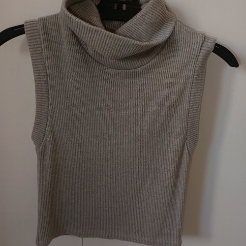 Lynne sleeveless turtleneck top like new, beige, size S