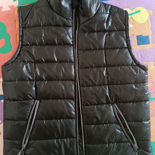 Sleeveless vest XL black like new