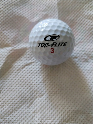 Top Flite 3 Wells Fargo golf ball new, white