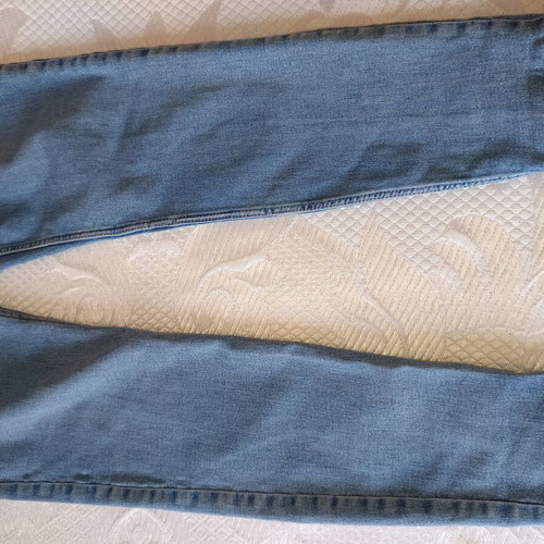 Zara high-waisted slim fit pants like new, size 46, light blue denim