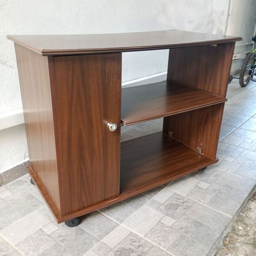 TV stand used with wheels