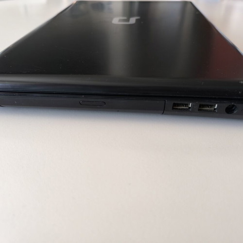 HP Compaq Presario CQ57 laptop used, 15.6" HD, AMD E-450, 4GB RAM, 320GB HDD