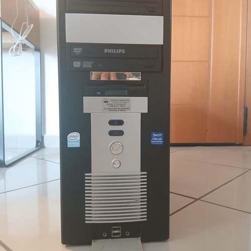 2001 Workstation desktop PC, no RAM, no hard disk