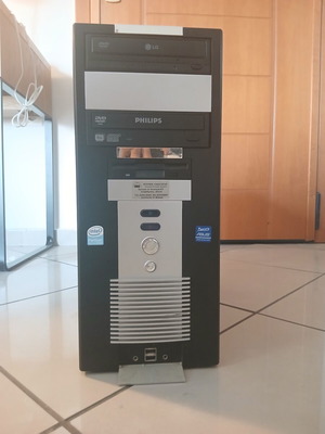 2001 Workstation desktop PC, no RAM, no hard disk