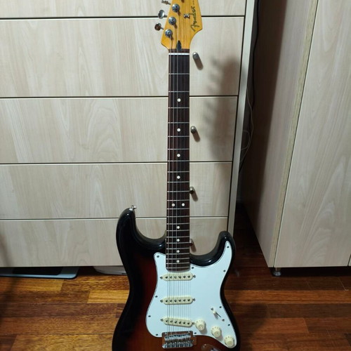 Fender Player II Strat RW 3TS new in excellent condition