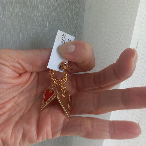 Trouvaille earrings new, red and gold color