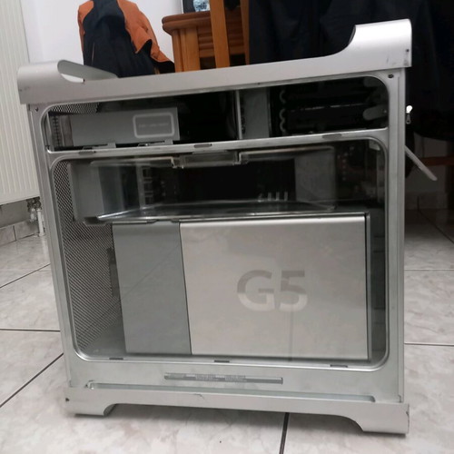 Power Mac G5 Dual 2.3 Like New, Legendary 2005 Model