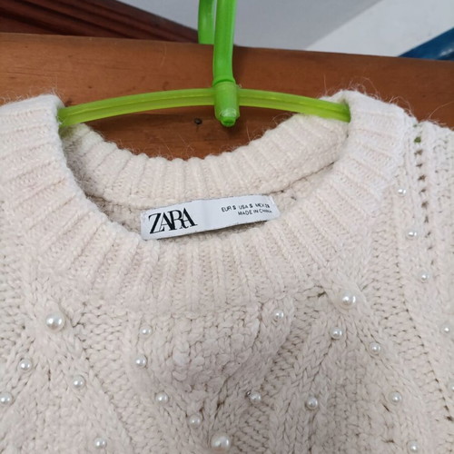 Zara knitted sweater with pearls like new, white, size S
