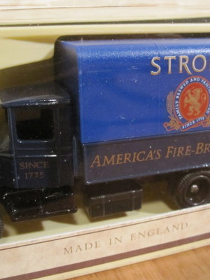 Lledo 1934 Maccanvas Back Truck ''Strohs Beer'' καινούργιο