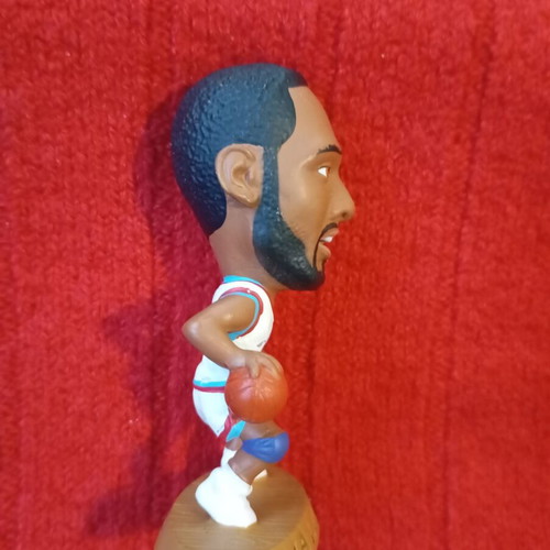 Corinthian collectible basketball figure like new, Karl Malone