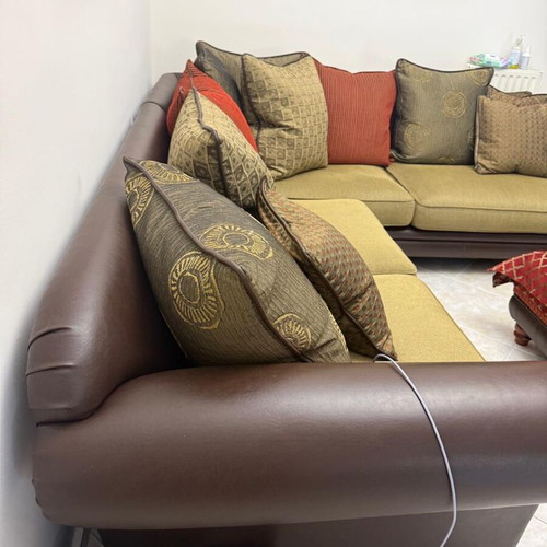 Corner sofa like new 2.8x2.3 m